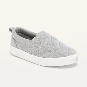 OLD NAVY grey quilted slip on